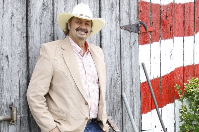 Richard Lynch's Pray on the Radio Is a Raw, Righteous Blast of Pure Americana Spirit
