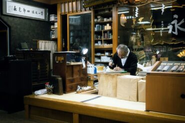 Retirements and Turnover Threaten Manufacturing’s Institutional Knowledge